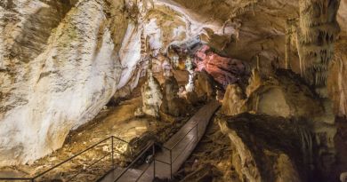 Экскурсии в `Пещера Эмине-Баир-Хосар` из Орджонекидзе