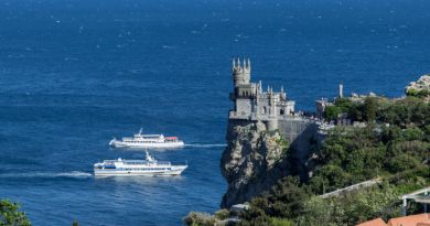 Визитка Крыма с катером
