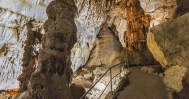 Экскурсии в `Мраморная пещера` из Орджонекидзе